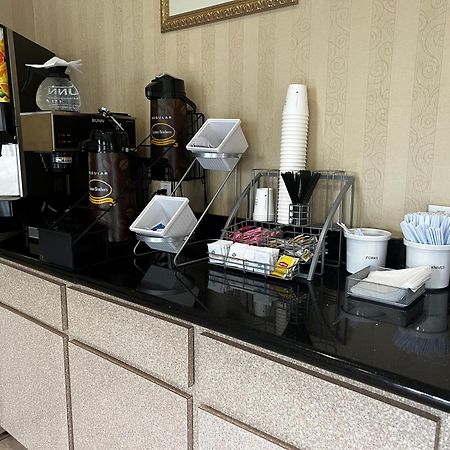 Super 8 By Wyndham Brookshire Tx Hotel Ngoại thất bức ảnh