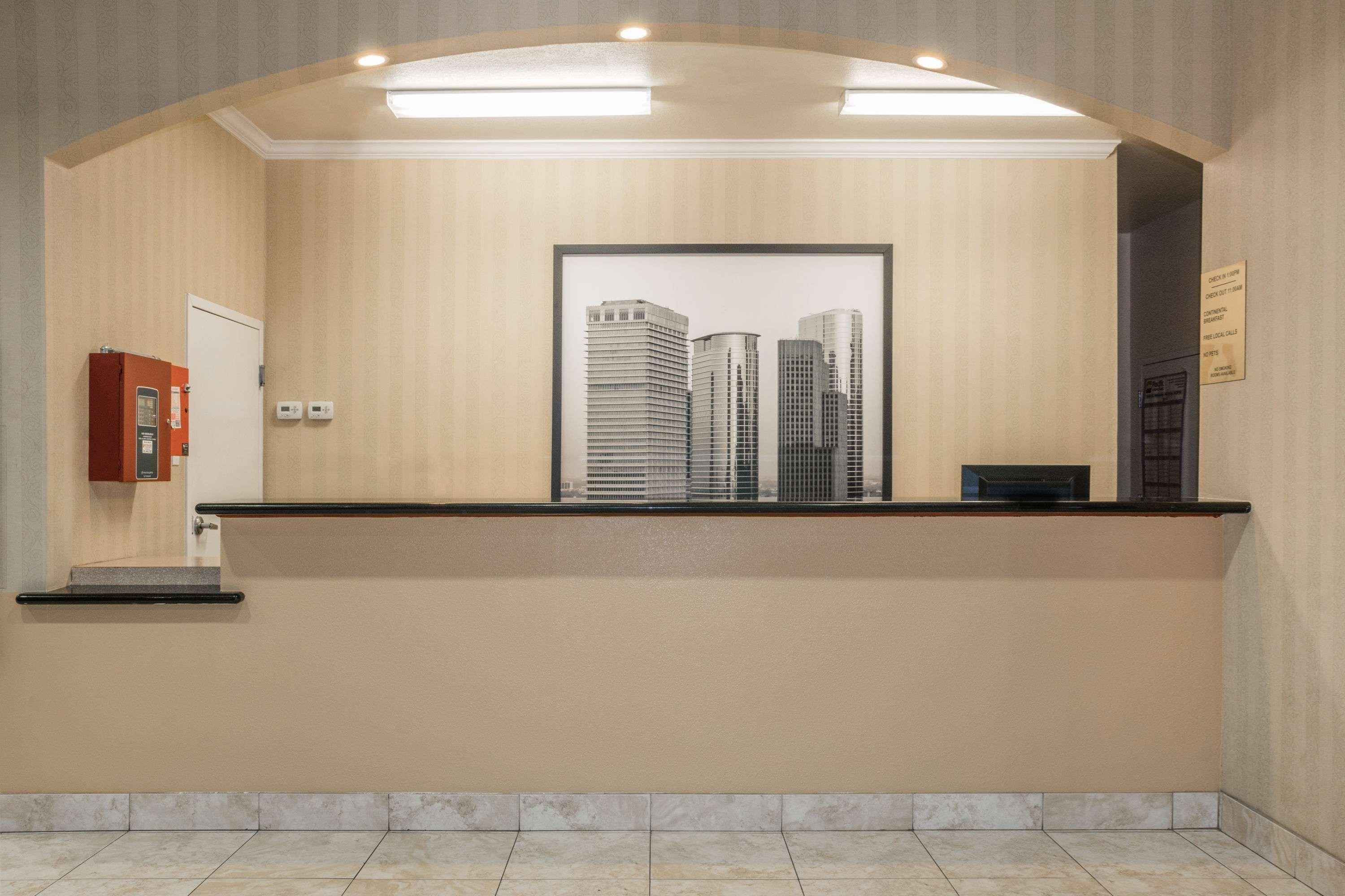 Super 8 By Wyndham Brookshire Tx Hotel Ngoại thất bức ảnh